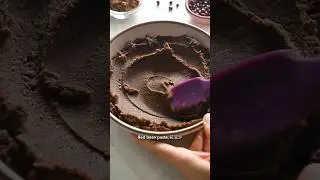 Гладкая паста из красной фасоли