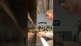 Эту мелодию узнают сразу