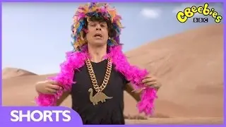 CBeebies | Andy's Dinosaur Raps | Gigantoraptor
