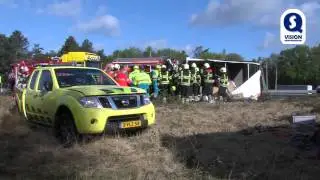 Vrachtwagen rijdt in op weginspecteur Rijkswaterstaat op A67 bij Hapert