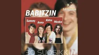 Kulta polkee fillarillain