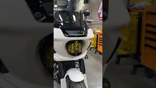 Just installed these Baja Designs LED lights on my Harley Lowrider ST. Cali Raised HD install