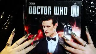 ASMR Book Tapping, Tracing, Page Flipping 📚 Doctor Who ✨ No Talking