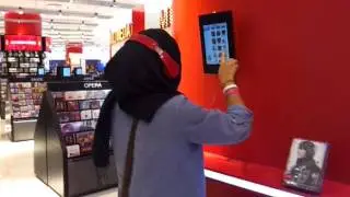 iPads at New Virgin Megastore -Dubai Mall.mp4