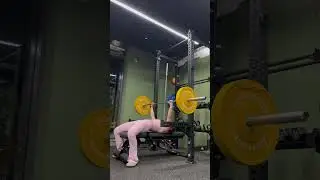gym vlog~3 months into bench press and only just starting to feel it