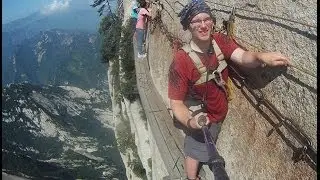 The Hua Shan cliffwalk