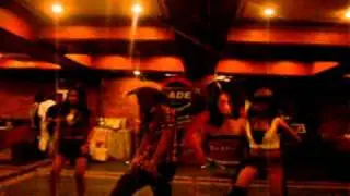 Blade and Clipper Dance Move