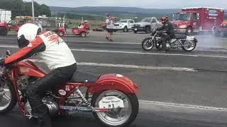 8,000 RPM Super Street Outlaw Harleys Battle! Fast Bikes!
