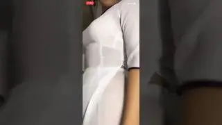 Bigo em &aacute;o d&agrave;i khoe mu đen thui