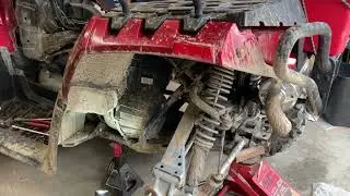 Установка ремня усилителя и сцепления EPI на Polaris Sportsman 850 Touring G 2013 года выпуска