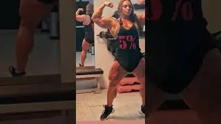 Beautiful Hulk Woman bodybuilder workout #motivation #shorts