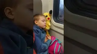 Мой пикачу)На нем сплю,чтобы не потерять🙂