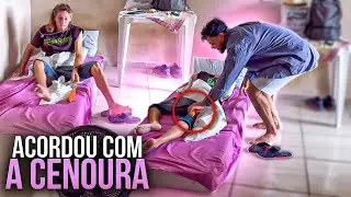 TROLAGEM ACORDANDO FALA FINA COM A CENOURA NO COLCHÃO | DIDINHO