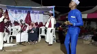 Qaswida (unanini hutaki kusherehekea) ilioimbwa kwenye harusi ya Muhammad baadhadho.