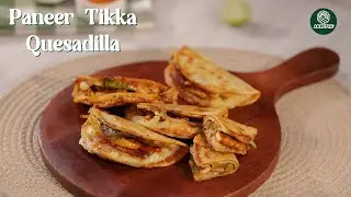 Vegetarian Paneer Tikka Quesadilla. (ज़ायकेदार पनीर टिक्का क्वेसाडिला)
