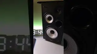 Edifier R2750DB Insane Bass Test 2