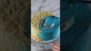 Making a Beach Cake 🏖 #shorts #cakedecorating