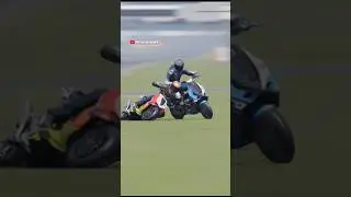 Sports Racing Scooters crash each other #ride5 #sportsbike #rider #fastbike #newshorts #ytshorts