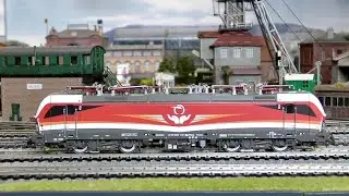 Roco ZSSK 383 Vectron and CSD T478.2