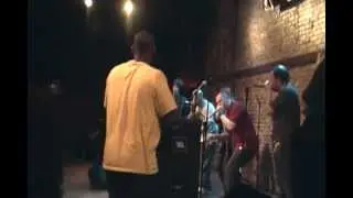 Amazing Rotating Beatbox Cypher