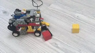 Lego Automatic Obstacle Removing Vehicle
