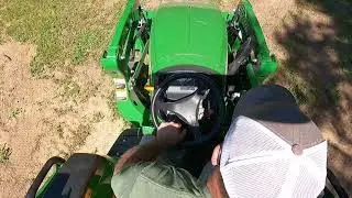 John Deere 3025D loader work