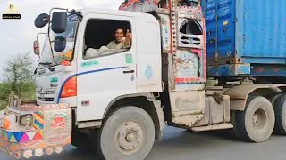 Pakistani Truck Drivers Reactions 😊 | Hino Trucks | Hamza Ismail Official