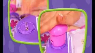 Crayola Creations - 3 in 1 Sticker Studio: Girls' Creative Fashion Design Toy
