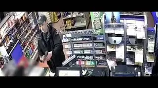 Brave shopkeeper grabs gun of armed robber and chases him out