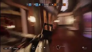 Lay Down and Spray in Rainbow Six Siege