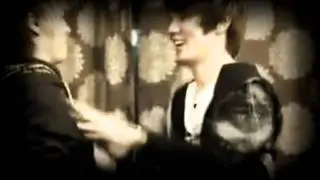 Jongkey - Kissing You