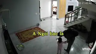 Khi b&igrave;nh rượu mơ tố bố c&oacute; quỹ đen 🤣🤣🤣. Đ&atilde; bảo l&agrave; con n&oacute;i b&eacute; b&eacute; c&aacute;i miệng rồi m&agrave;