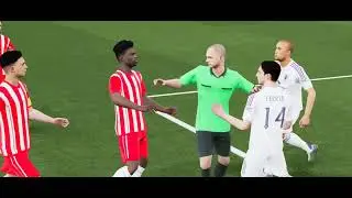 E football player in IA division 