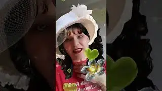 мадам надежда🥰🥰🥰 пошла на тусу😃💃