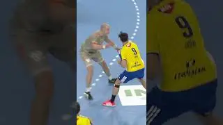 🍩 El cl&aacute;sico donut de Alex Dujshebaev. &iexcl;𝑬𝒍 𝒅𝒆 𝒕𝒐𝒐𝒐𝒐𝒐𝒐𝒐𝒐𝒐𝒐𝒅𝒂 𝒍𝒂 𝒗𝒊𝒅𝒂!#Balonmano #handball #sport
