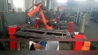How to weld mesh side of the roll container by the robot?
