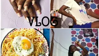 VLOG: fixing my mum's nails + boredom + cooking...