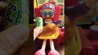 lunch time for granny fried chicken and soda #trendingshorts #viralvideo #ytshorts #granny