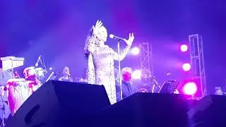 Isabel Pantoja - Hoy quiero confesar (concierto en Buenos Aires)