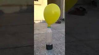 How to make hydrogen gas at home