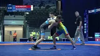 1/8 GR - 63 kg: A. MUKHAMADIYEV (KAZ) v. A. PECHURENKA (BLR)