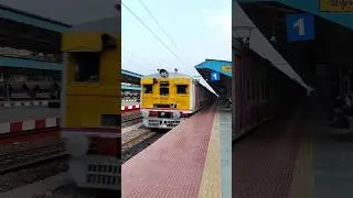 High speed Galloping Local 😍🤩😻#train #indianrailways