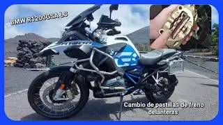 BMW R1200GSA LC. Cambio de pastillas de freno delantera. Replace front brake pads.