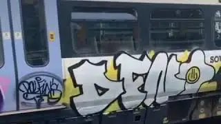 London graffiti runner in traffic #ukfrontline