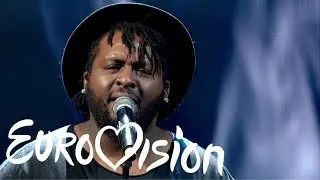 Jaz Ellington performs 