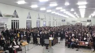 Medley - O Carpinteiro/Essa Casa &Eacute; Sua/Que Se Abram Os C&eacute;us