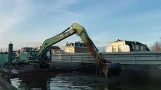 Baggeren in de Gouwe is nu nodig. Er is even geen scheepvaart. Een goede gelegenheid. 16-01-2026