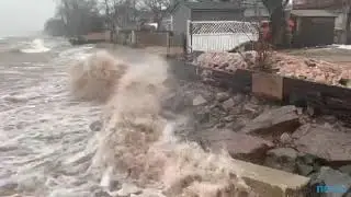Lake Superior waves at Park Point in Duluth