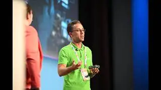 Connecting cultures at Swissinfo - Ronny Marx on Stage beim WordCamp Europe 2025 in Basel (Englisch)