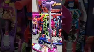 monopat&iacute;n plegable de personajes